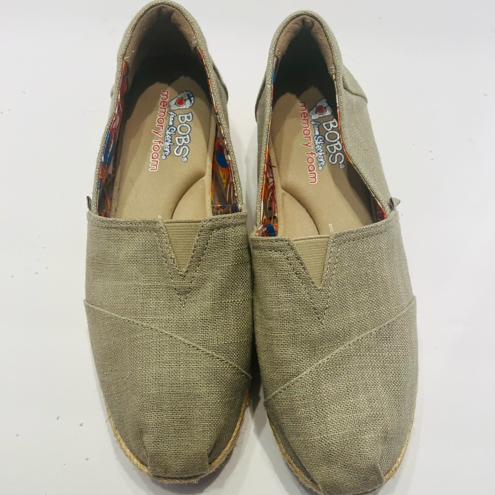 Bob’s by sketchers canvas loafers shoes with memory foam